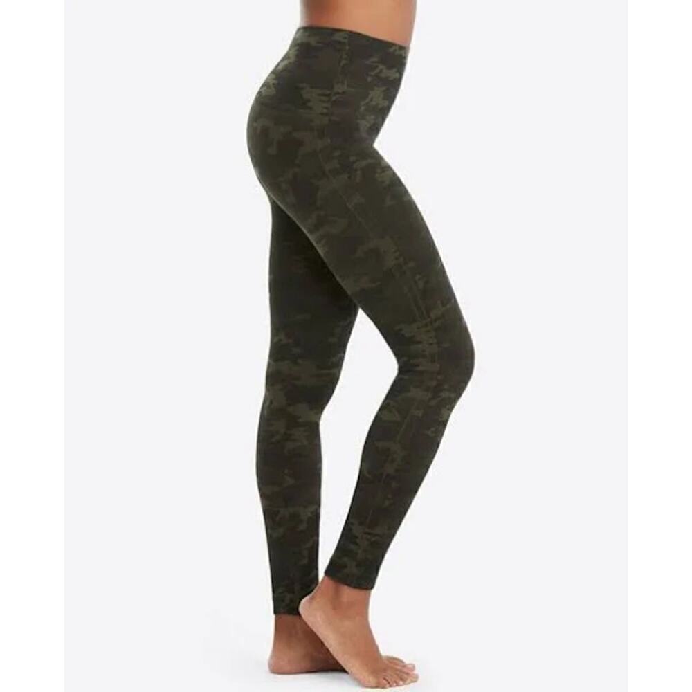 SPANX Look At Me Now Seamless Legging Green Camo Size Medium